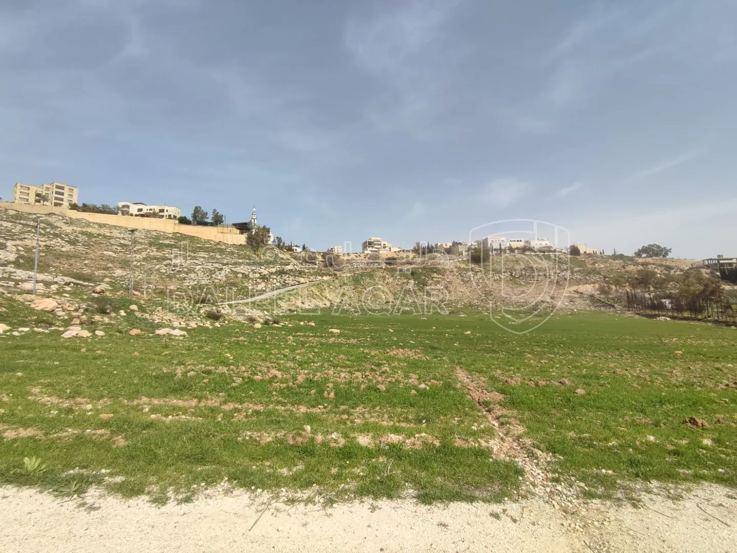 أرض في للبيع قطعة ارض في ناعور حوض عيون الجاموس - 128,790 دأ - صورة 1